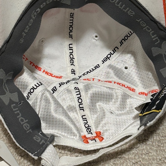 Under Armour White Cap with Red Accents - Picture 3 of 5